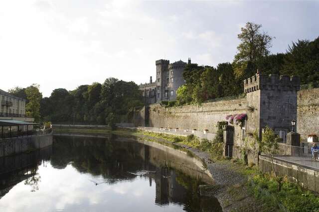 Отель Kilkenny Inn Килкенни-38